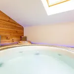 Le Lov't - Avec Jacuzzi Apartmán *