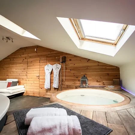 Le Lov't - Avec Jacuzzi * Spontin