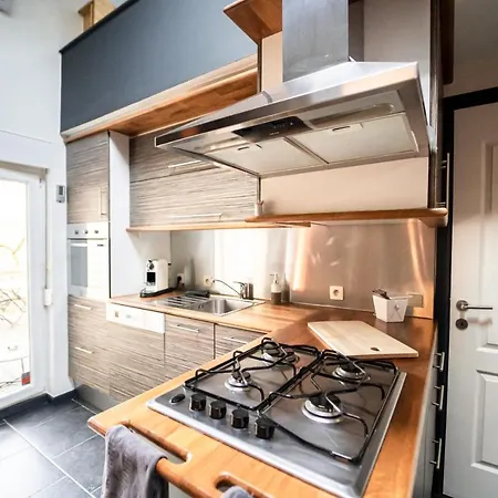 Le Lov't - Avec Jacuzzi Apartment