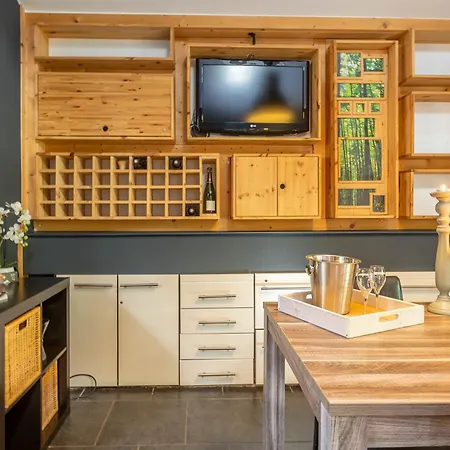 Le Lov't - Avec Jacuzzi Apartment