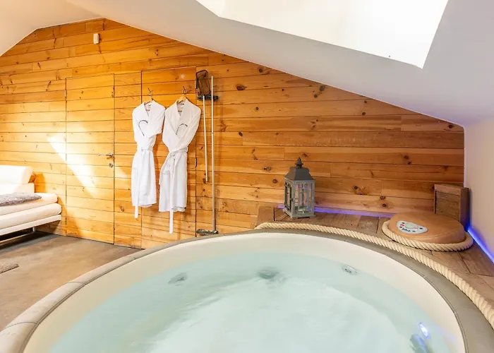 Le Lov't - Avec Jacuzzi *